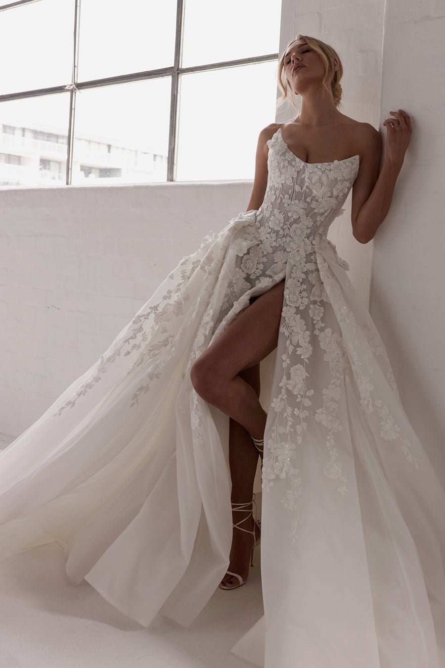 Laure - Wedding Dress - Pallas Couture