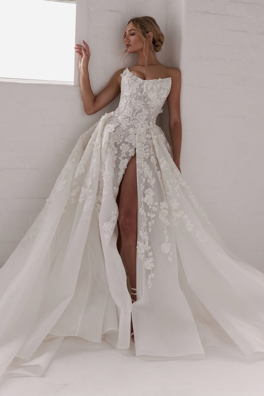 Laure - Wedding Dress - Pallas Couture