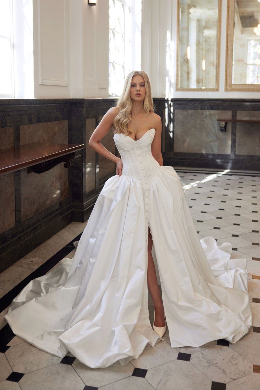 Lutetia - Wedding Dress - Pallas Couture