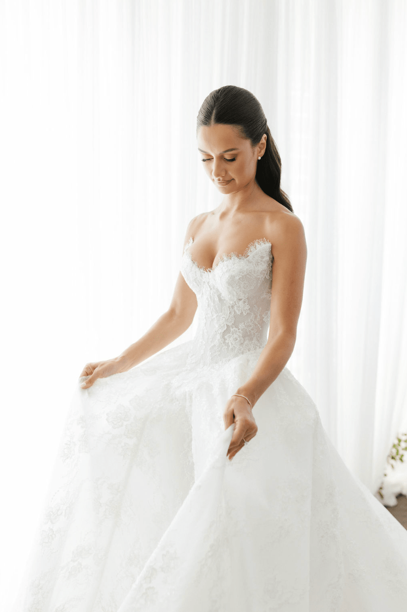 Victoria - Wedding Dress - Pallas Couture