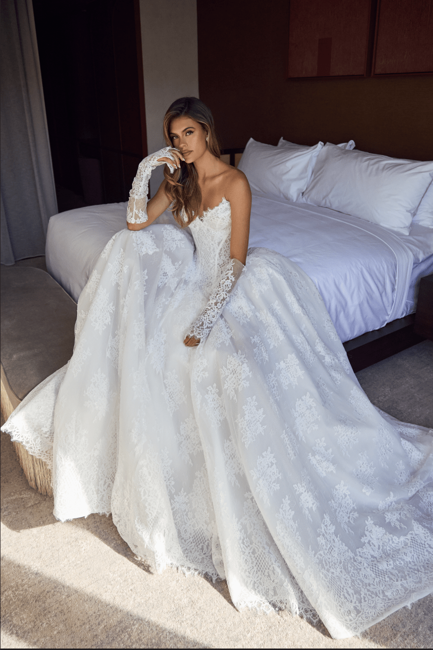 Vouvant - Wedding Dress - Pallas Couture